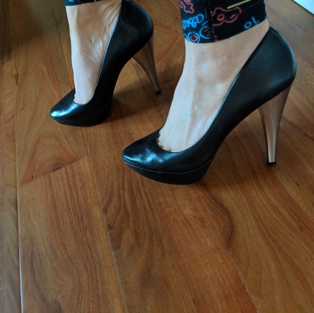 Kenneth Cole 925 silver belle black pumps